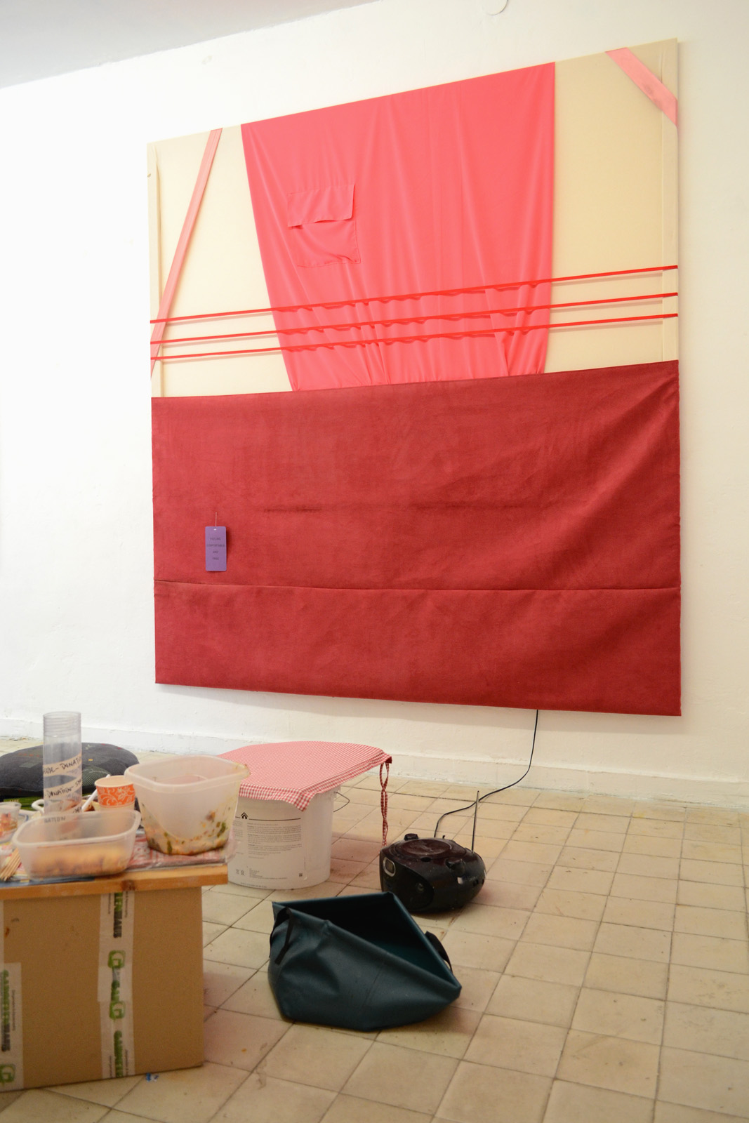 Michel Aniol & Meike Kuhnert In Medias Res stay hungry project space Berlin