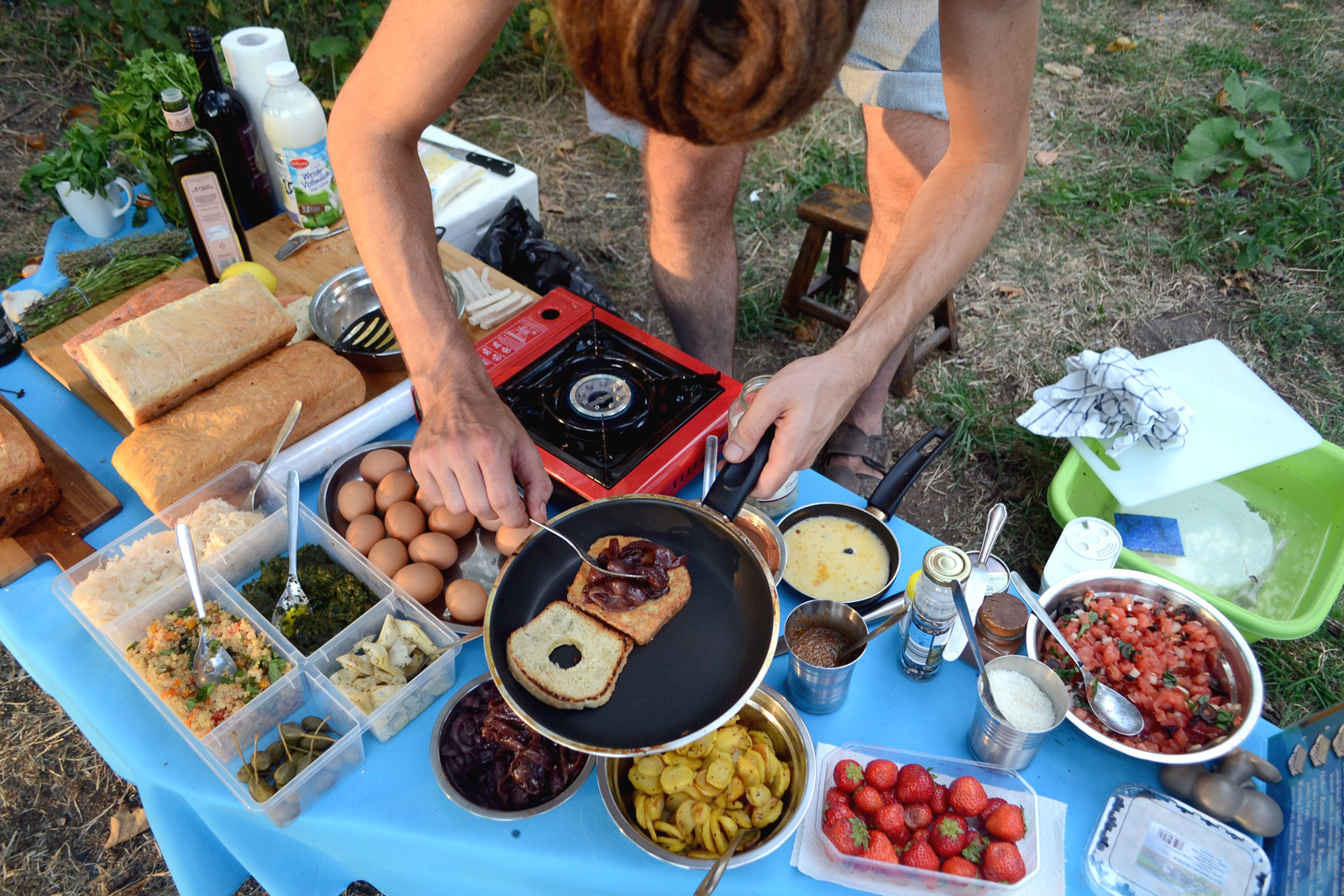 stay hungry mobile menu #06 project space Berlin Capturing Spaces Michel Aniol Meike Kuhnert